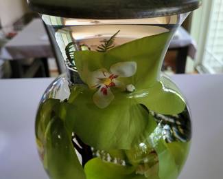Real orchid sealed in vase