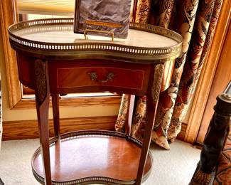 Matching set of French Louis XV style side tables w/Marble kidney shaped top