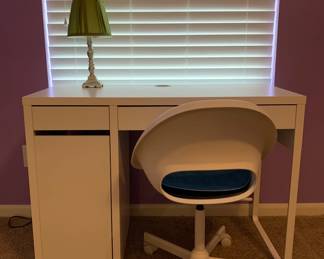 White IKEA "Micke" Desk and Chair
