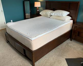 Magnussen Home Furnishings Dark Brown Master Bedroom Set (Dresser, 2 Bedside Tables, Bedframe with Drawers)