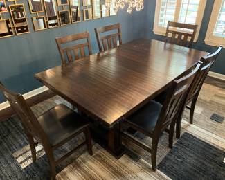 Dining Table with Hidden Extension and 6 Chairs