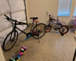 Marin Fairfax 2 Men's Bicycle + 2 small bikes (girl and boy)