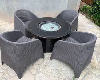 Firepit Table with 4 Chairs (Set)