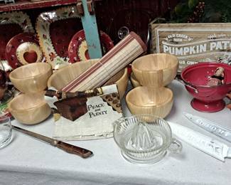 Kitchen related decor 