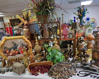 Modern and vintage  home decor. Pier One and Hobby Lobby 