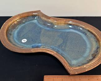 F35 - $20. Doe Ridge Pottery. 16.5" Tray. 