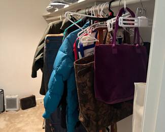 F136 - Lots of ladies clothing. 