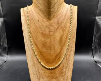 J5 - $600. 20" long 14kt gold necklace. Weighs 10.3 grams. 