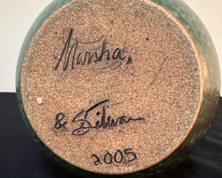 F32 - $40 - Figural Pottery. Signed by "Marsha and Silvan". Lid has cat and bird bath. No issues noted. 