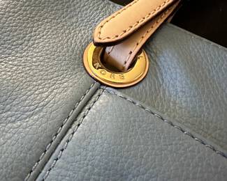 F96 - $65 Michael Kors New With Tags "surf" tote. $65 Orange Tote. 