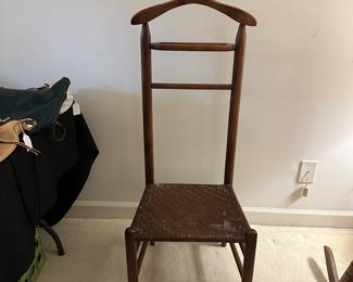 F107 - $60 Valet Stand. 