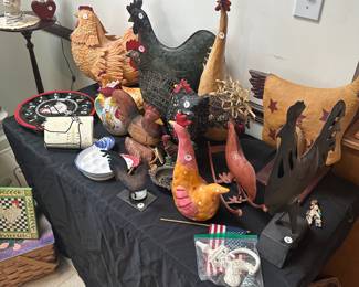F86 - Lots *more* chicken decor. 