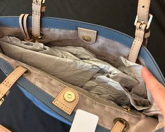 F96 - $65 Michael Kors New With Tags "surf" tote. $65 Orange Tote. 