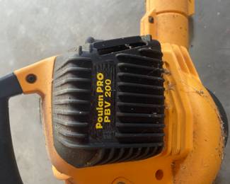 F165 - $60 Poulan Pro PBV 200 Gas Leaf Blower. 