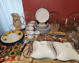 Dish Set - kitchen Misc.