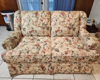 Floral Loveseat - Perfect to sit with your Honey!!