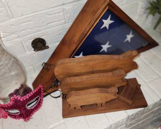 Flag - Wooden Pig Family