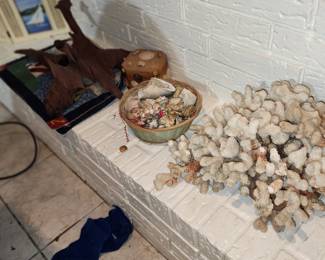 Large Coral Piece - Shells -