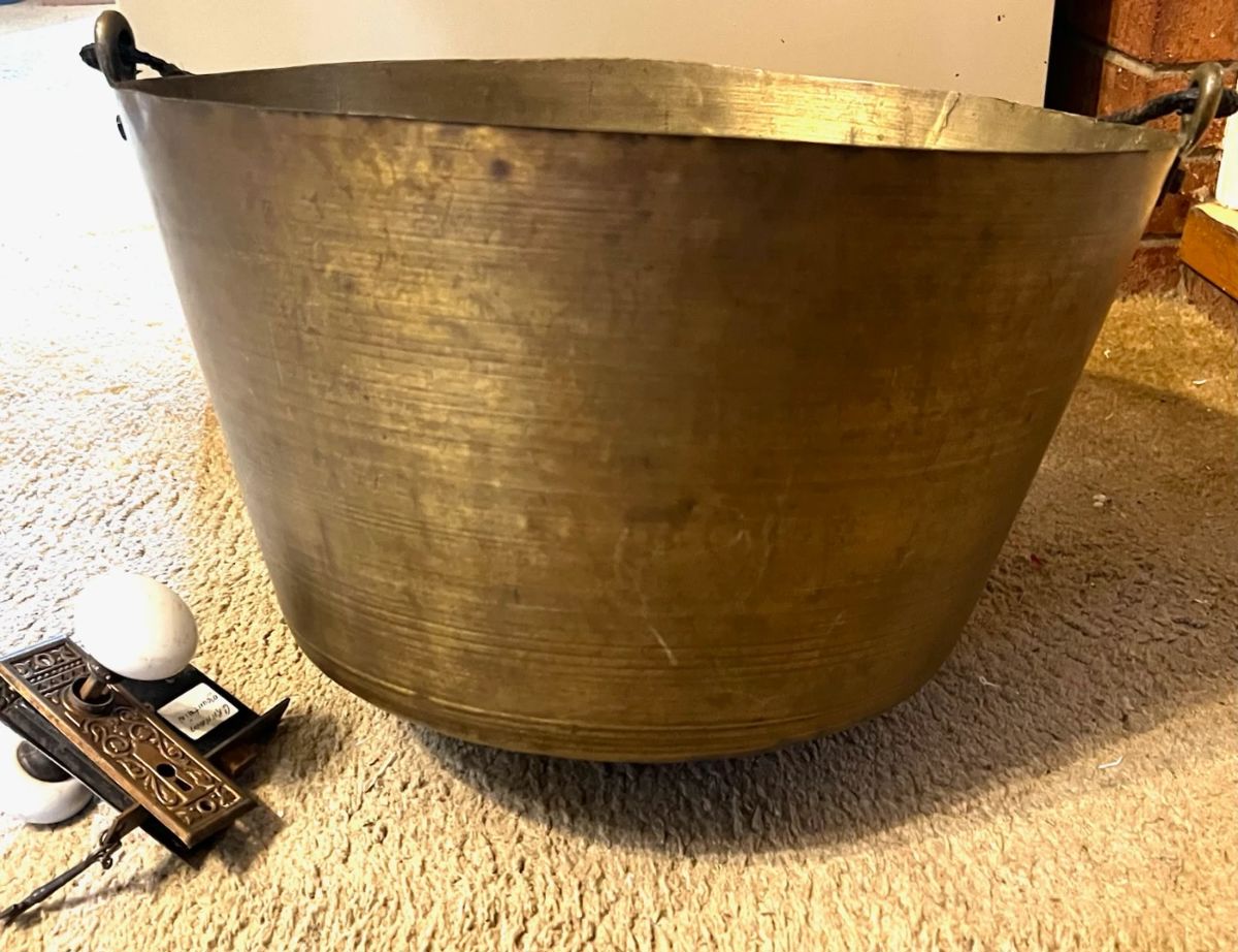 Brass pot and door knob set