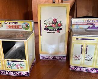 Child's Little Bo Peep kitchen set