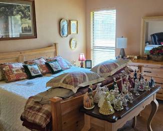 Tempur-Pedic split king mattress with head power lift