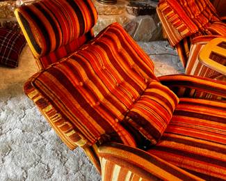 Rare! Vintage The Mystery Chair - Flexsteel. The hidden headrest pops up!