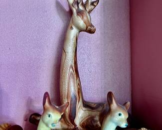 VINTAGE DEER CERAMIC / CHINA FIGURINES