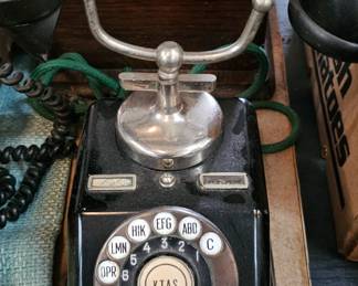 VINTAGE TELEPHONE