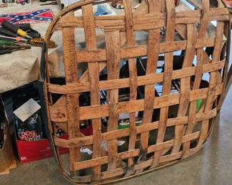 TOBACCO BASKET