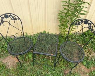 2 WROUGHT IRON CHAIRS TABLE
