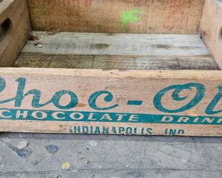 WOODEN VINTAGE CHOC-OLA CRATE