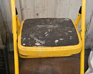 STEP STOOL