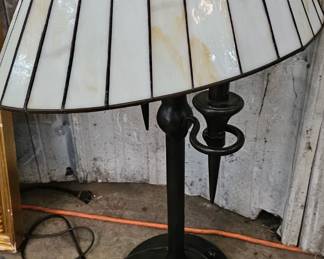 LAMP / CRACKED SHADE