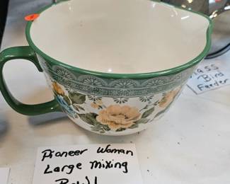 PIONEER WOMAN BOWL