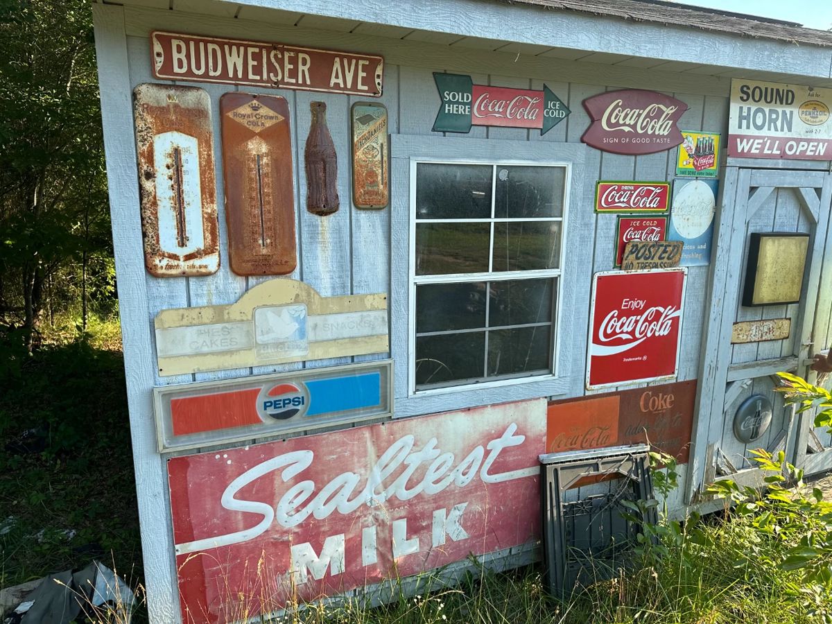 PICKERS DREAM COME TRUE!! SIGNS, ADVERTISING,... starts on 8/9/2024