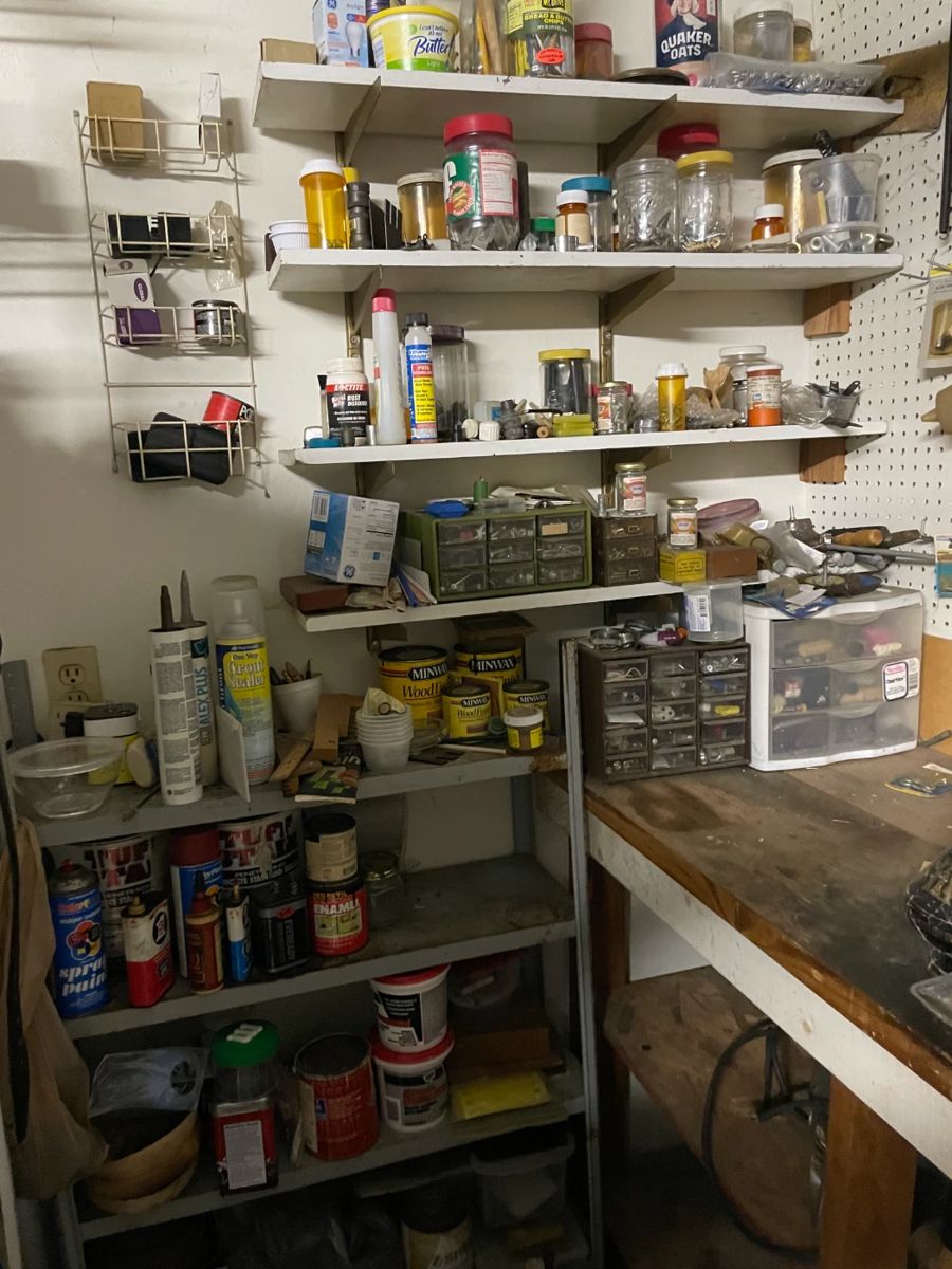 Helping Hands Estate Sales /Fl Dunnellon starts on 6/26/2024