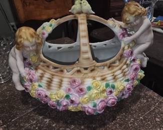 German porcelain basket