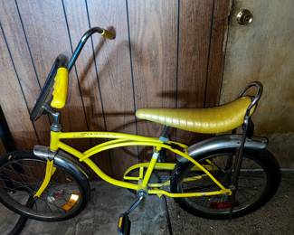 Vintage original paint banana color stingray bike