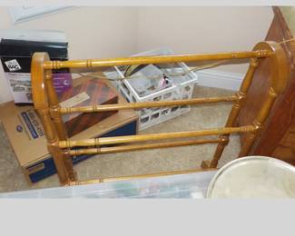 Wooden Quilt Rack