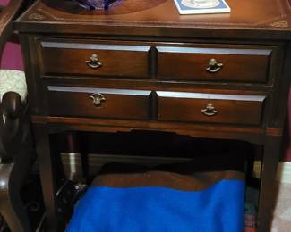 table, side, 1 of 2 matching