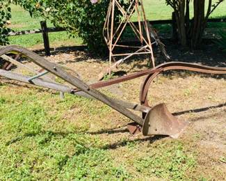 Antique Plow -  No Wheel