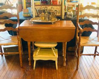 (2) Vintage Arm Chairs - Vintage Drop Leaf Table