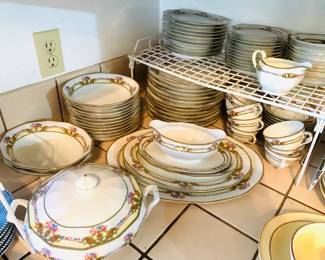 Bloch & Co Eichwald China Set