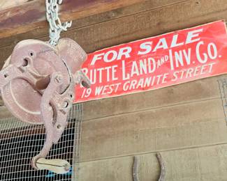 Vintage Pulley / Sign