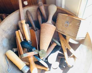 Primitive wood kitchen items