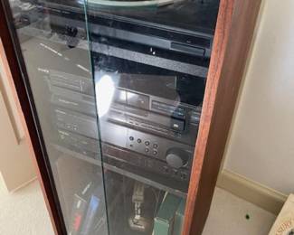 Stereo cabinet