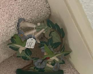 Humminbird door stop, other hummingbird items