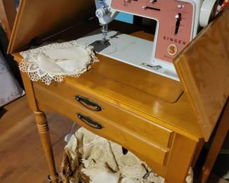 Singer electric sewing machine