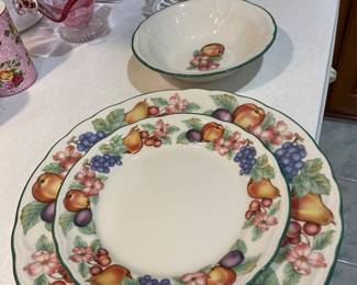 Noritake Market Days, Epoch Collection, service for 6