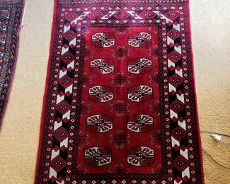Several beautiful rugs, different sizes  Good condition
